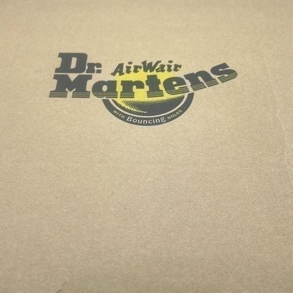 Dr. Martens Women's 2976 Chelsea Boot Leather Boots NWB Women Size 10 | Eur 42 - Picture 11 of 11